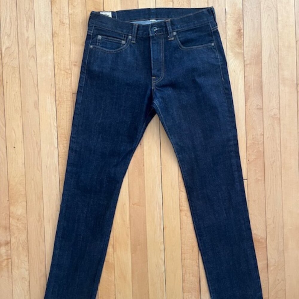 J. Crew Denim W 31 L32 Style 484